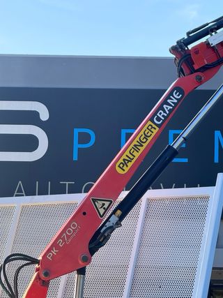 Nissan NT400 Cabstar 2015 Volquete y Grua