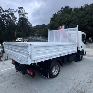 Nissan NT400 Cabstar 2015 Volquete y Grua