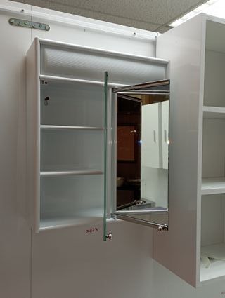 X079 - Botiquín camerino 40x14x49 cm