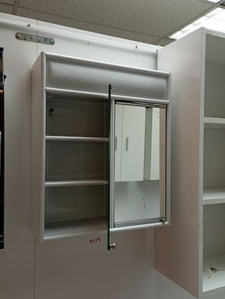 X079 - Botiquín camerino 40x14x49 cm