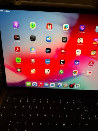 iPad Pro 12.9 5a Gen + Magic Keyboard