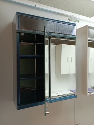 X078 - Botiquín camerino 40x14x49 cm