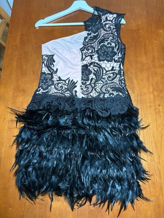 Vestido fiesta plumas Coco & Lola