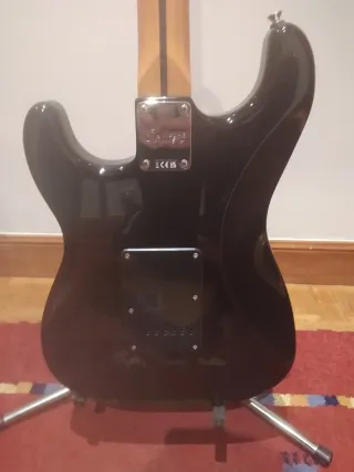 Squier Stratocaster Classic Vibe 70s HSS BLK