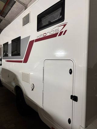 Autocaravana perfilada Roller Team Kronos 294TL