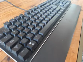 Teclado Gaming Newskill RGB Negro