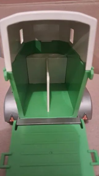 Pack Playmobil Jeep con Remolque Caballos