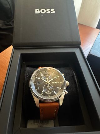 Reloj Hugo Boss Skytravel Negro y Marrón con caja