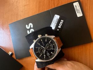Reloj Hugo Boss Skytravel Negro y Marrón con caja