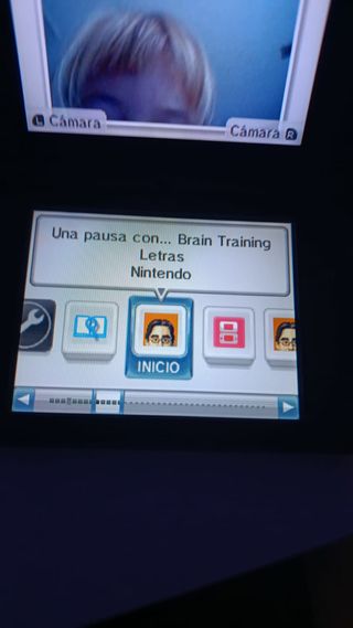 Nintendo DS XL Negra + Cargador +targeta de juegos