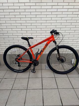 Bicicleta de Montaña Fuji Naranja