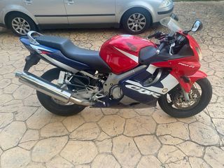Honda CBR 600 F 2002