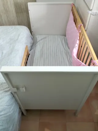 Cuna de madera,convertible en cama