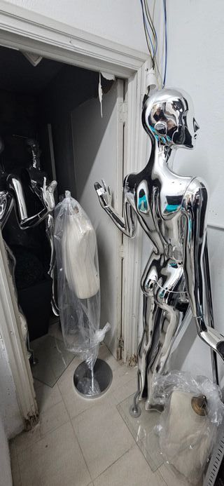 Maniquíes Cromados Mujer Marcelo Vilá