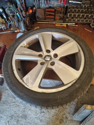 Llantas Seat FR