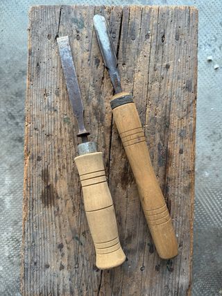 Set 2 Utensili Antichi: Scalpello e Sgorbia