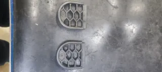 Tapa enganche kit aerodinámico Seat León 2