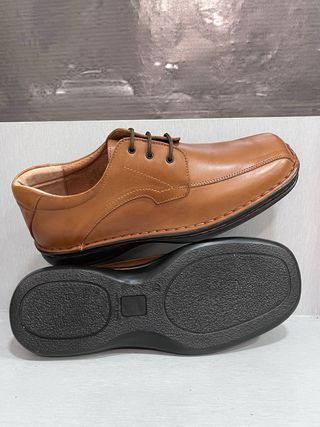 Zapatos de piel con cordones nuevos T44