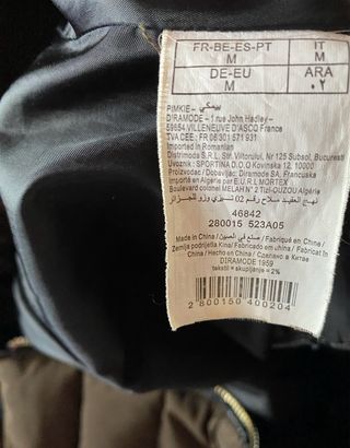 Cazadora acolchada de plumas