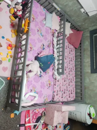 Cama Montessori para niños