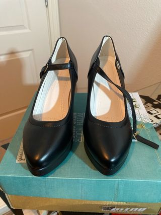 Salón vestir negro tacón