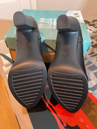 Salón vestir negro tacón