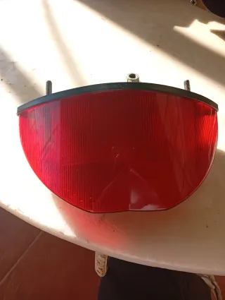 Piloto trasero Yamaha Aerox