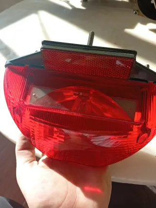 Piloto trasero Yamaha Aerox