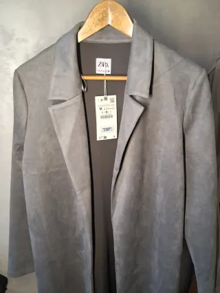 Abrigo largo gris Zara