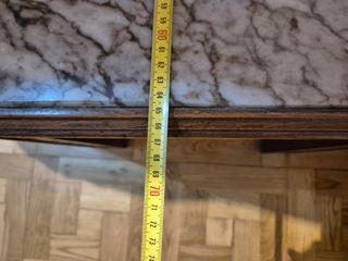 Mesa auxiliar mármol y madera