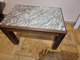 Mesa auxiliar mármol y madera