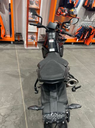 KTM 790 Duke Somos concesionario oficial