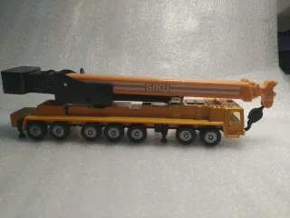 Miniatura Camión Grúa SIKU Mega Lifter