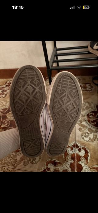 Converse Beige Sneakers