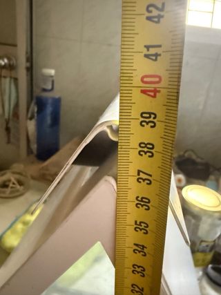 Caja metálica blanca casa