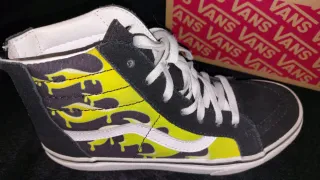 Zapatillas Vans SK8-Hi Negro y Amarillo