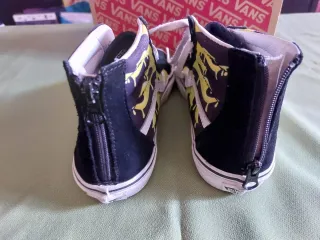 Zapatillas Vans SK8-Hi Negro y Amarillo