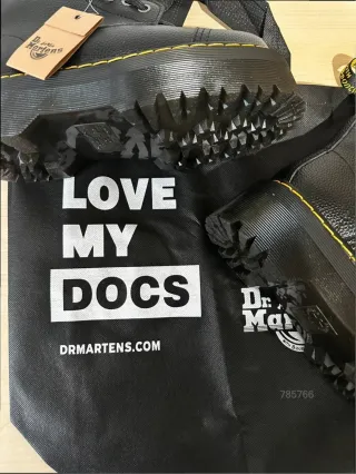 Botas Dr. Martens con cremallera