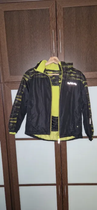 Traje esquí completo 8 años. Regalo manoplas T10.