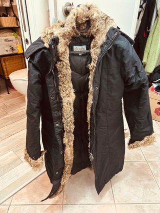 Giacca nera con pelliccia tg L