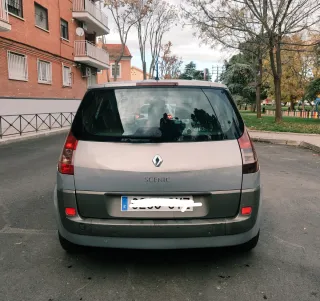 Renault Scenic 2004 pegatina B