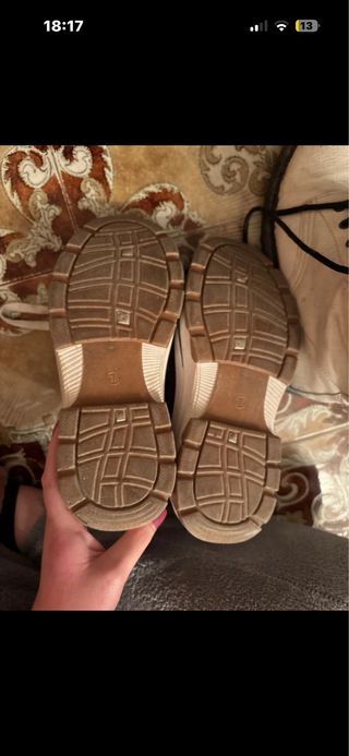 Stivaletti neri e bianchi