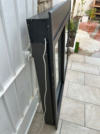 Ventana aluminio con persiana