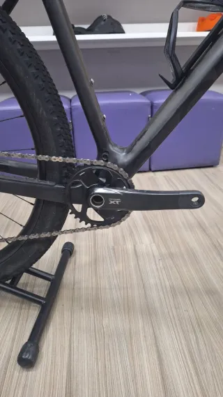 ORBEA ALMA RUEDAS CARBONO Y GRUPO XT DI A ESTRENAR