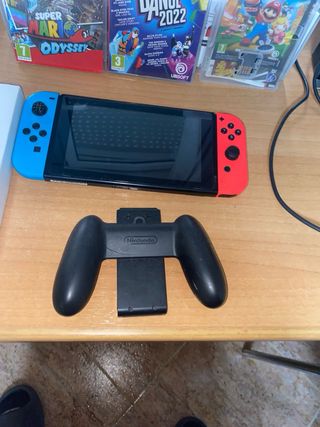Nintendo Switch + 3 Juegos + Mandos
