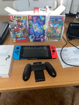 Nintendo Switch + 3 Juegos + Mandos