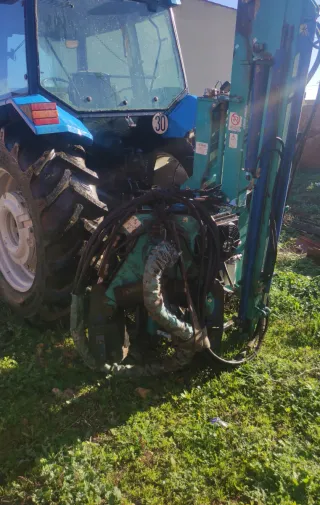 Vibrador recolector aceituna, almendro, pistacho