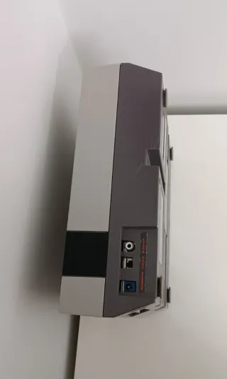 Consola Nintendo NES con juego y accesorios