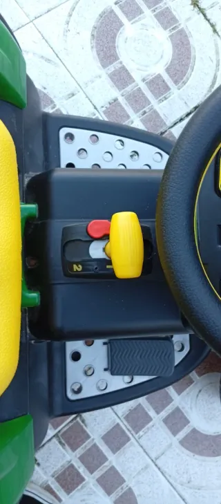 Tractor John Deere Infantil 12V