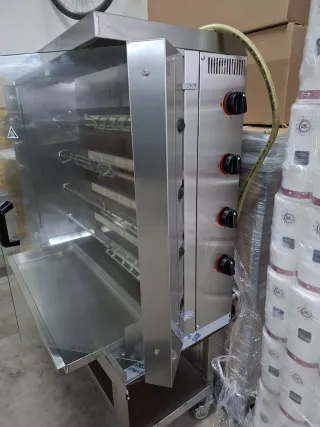 Asador de pollos profesional